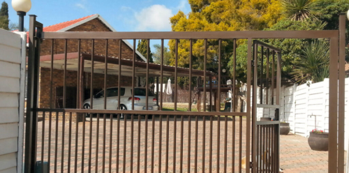 Driveway Gate with Pedestrian Access