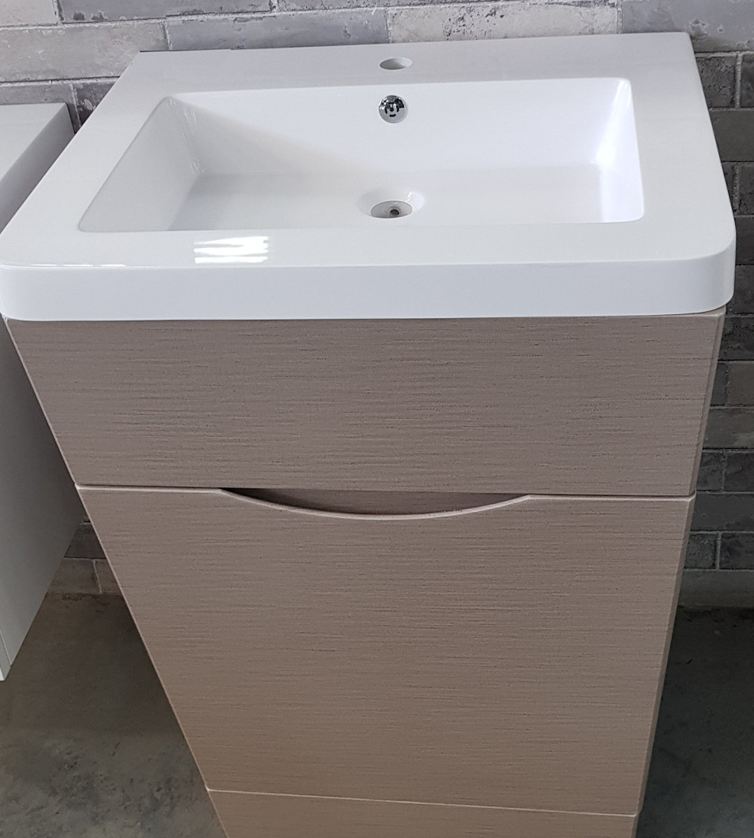 Floor mount Vanity and Full Overlay Curved basin