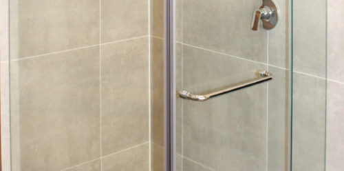 Frameless Cubicle Shower with pivot door