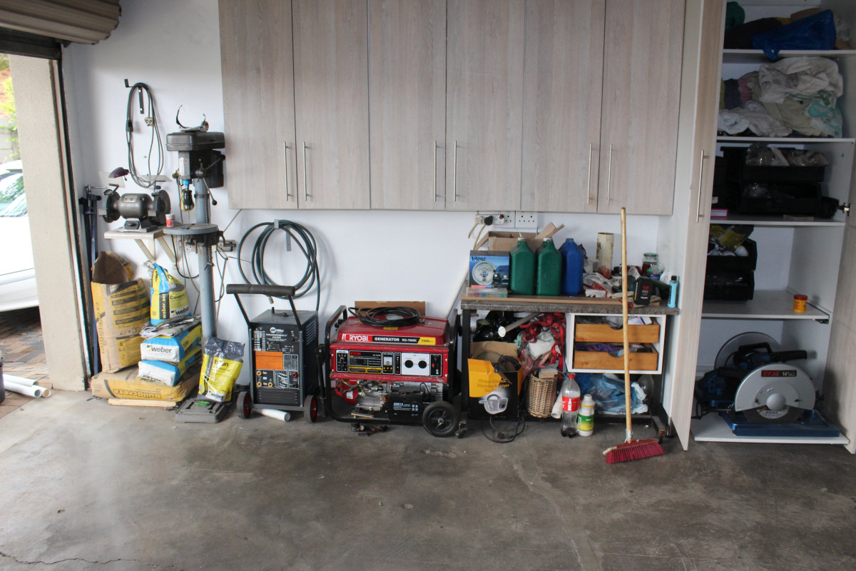 Garage Cupboards2