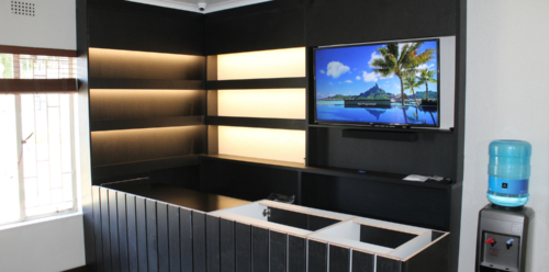 Base structure awaiting Tops