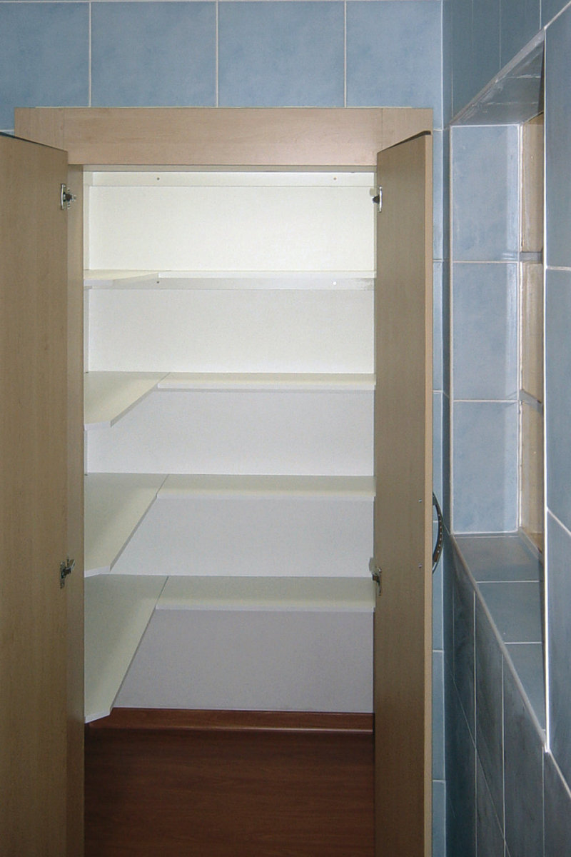Mods to existing pantry Architrave and Shelving